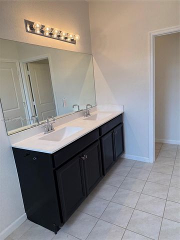 1455 SE 26th Ave, Homestead, FL 33035