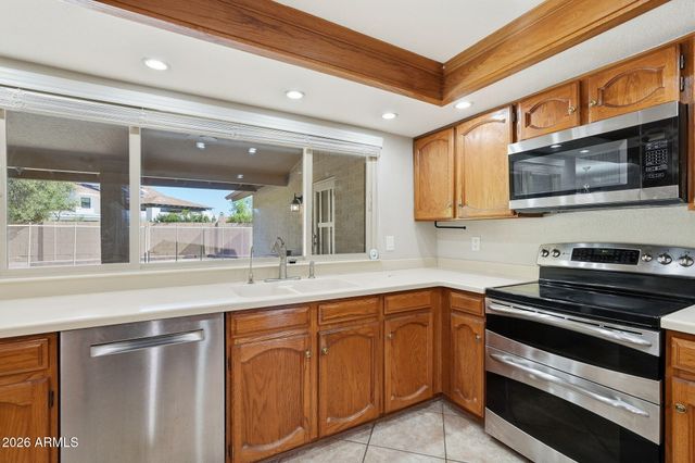 1906 E CAROLINE Lane, Tempe, AZ 85284