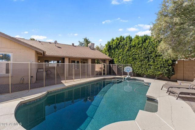 1906 E CAROLINE Lane, Tempe, AZ 85284