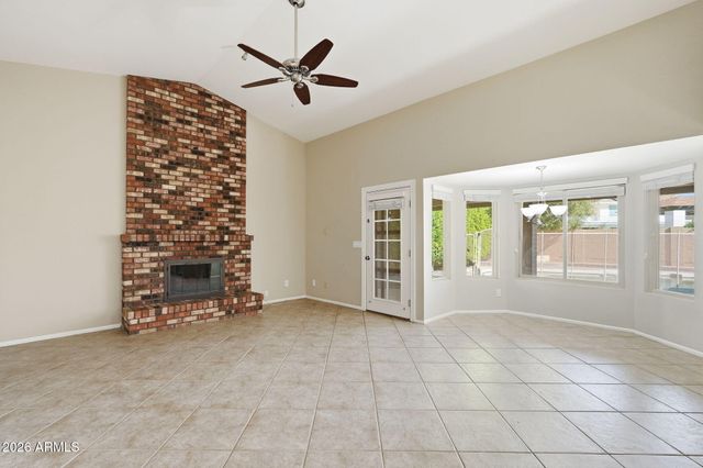 1906 E CAROLINE Lane, Tempe, AZ 85284