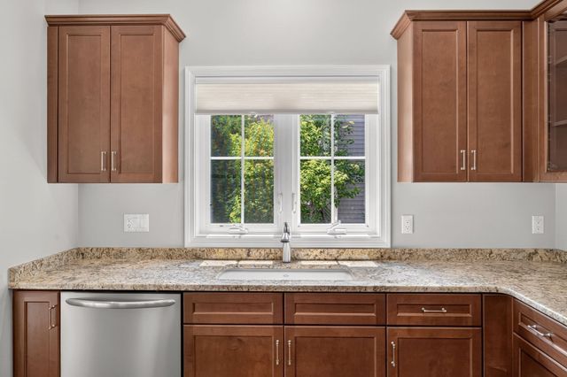 26 Boatwrights Loop, Plymouth, MA 02360