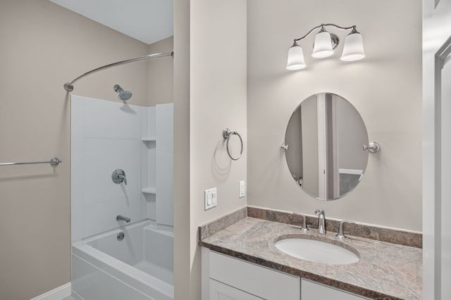 26 Boatwrights Loop, Plymouth, MA 02360