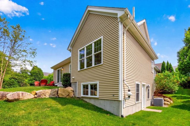 26 Boatwrights Loop, Plymouth, MA 02360