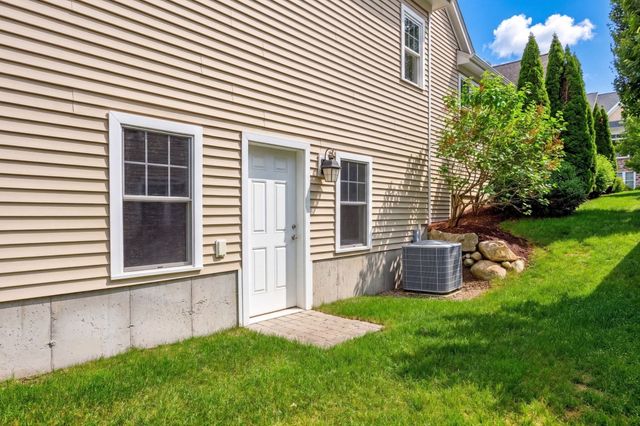 26 Boatwrights Loop, Plymouth, MA 02360