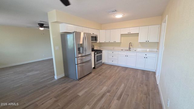 7141 N 47TH Avenue, Glendale, AZ 85301