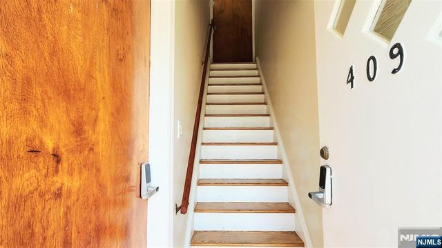 409 Market 2, Elmwood Park, NJ 07407
