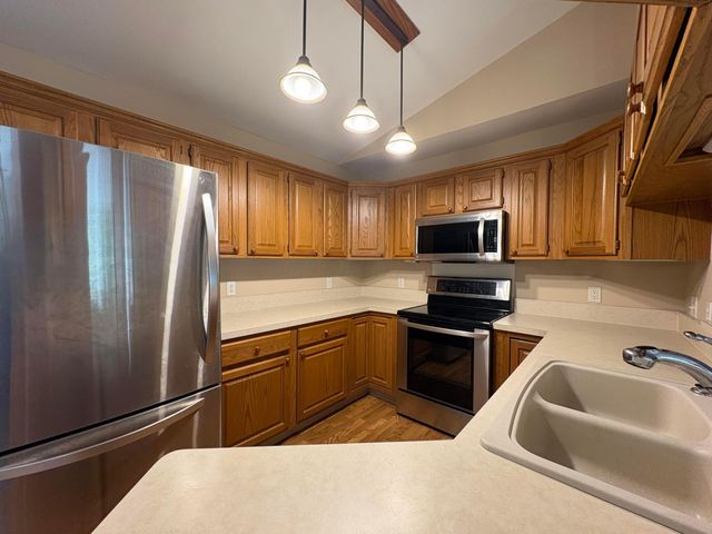 4560 Whittington Drive, Groveport, OH 43125