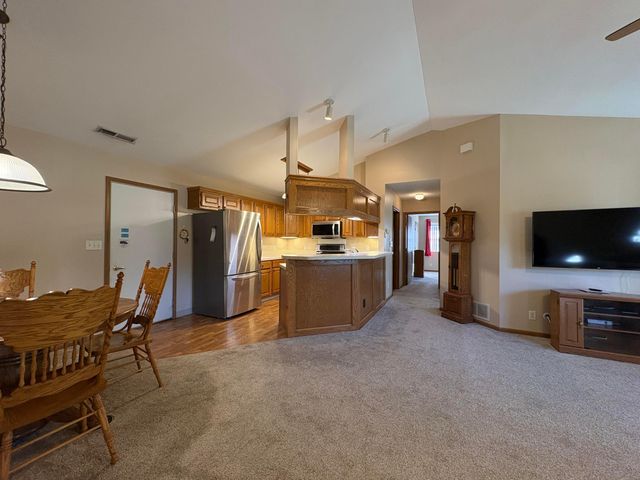 4560 Whittington Drive, Groveport, OH 43125