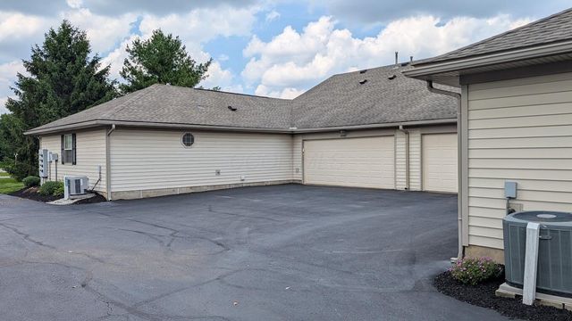 4560 Whittington Drive, Groveport, OH 43125