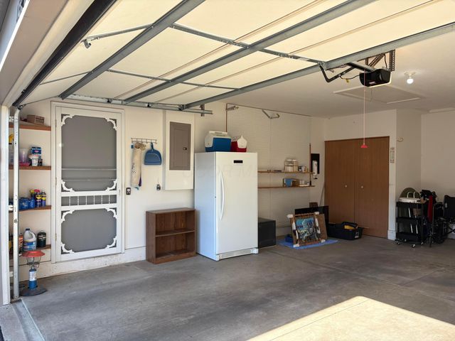 4560 Whittington Drive, Groveport, OH 43125