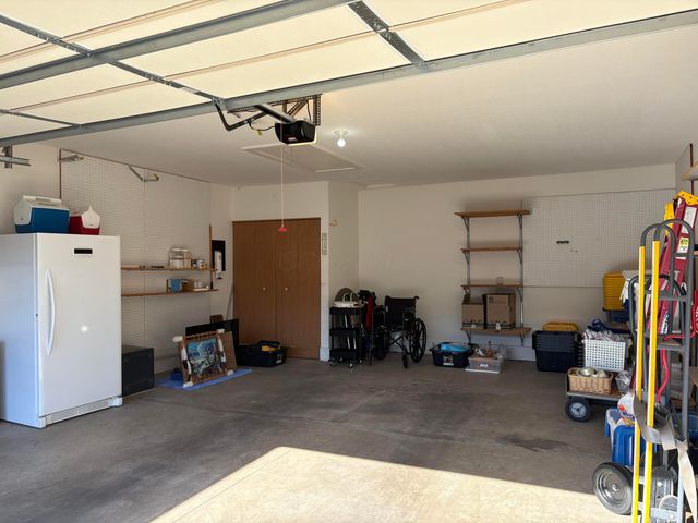 4560 Whittington Drive, Groveport, OH 43125