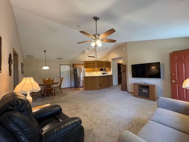 4560 Whittington Drive, Groveport, OH 43125
