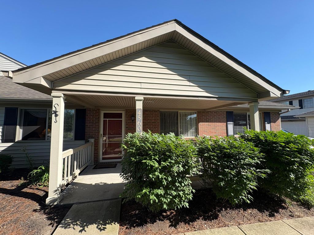 4560 Whittington Drive, Groveport, OH 43125