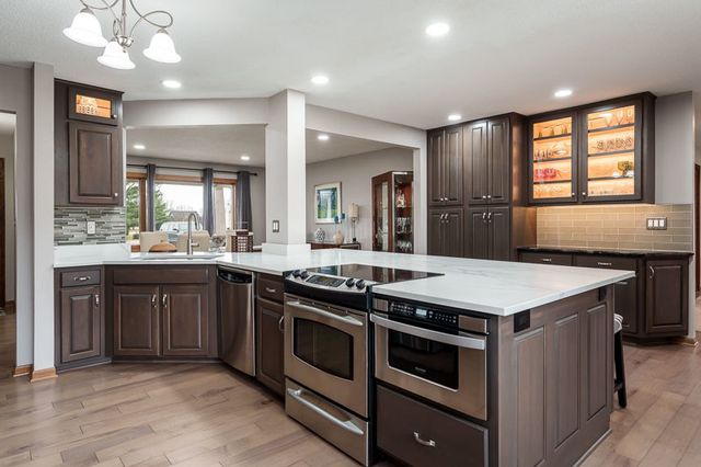 2412 SQUAW PRAIRIE Road, Belvidere, IL 61008