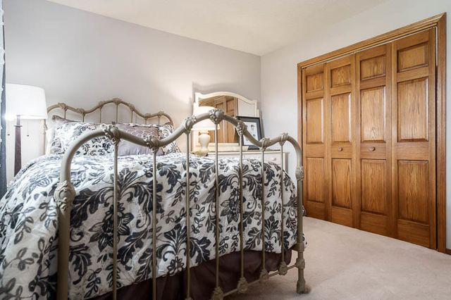 2412 SQUAW PRAIRIE Road, Belvidere, IL 61008