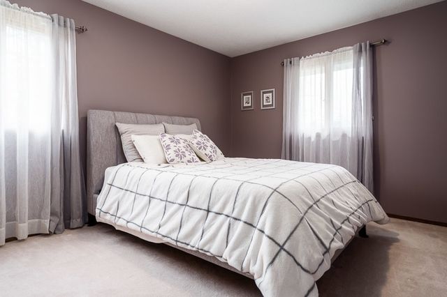 2412 SQUAW PRAIRIE Road, Belvidere, IL 61008