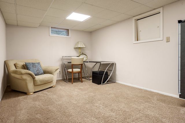 2412 SQUAW PRAIRIE Road, Belvidere, IL 61008