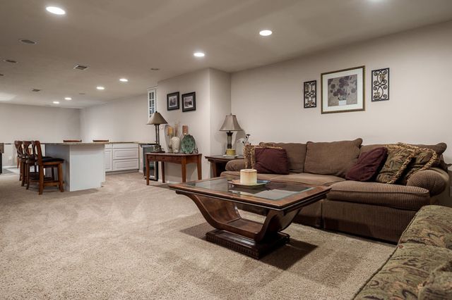 2412 SQUAW PRAIRIE Road, Belvidere, IL 61008