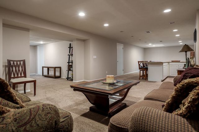 2412 SQUAW PRAIRIE Road, Belvidere, IL 61008