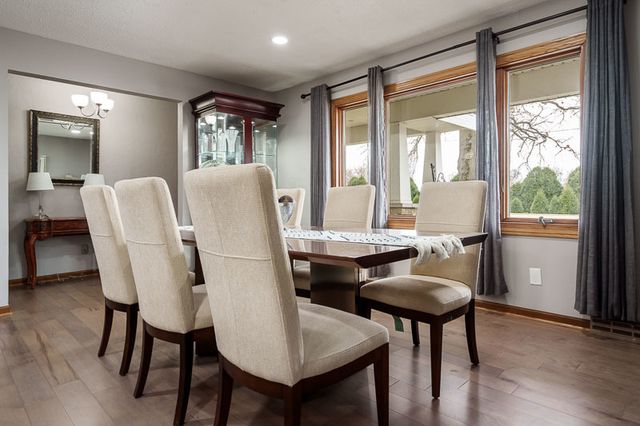 2412 SQUAW PRAIRIE Road, Belvidere, IL 61008