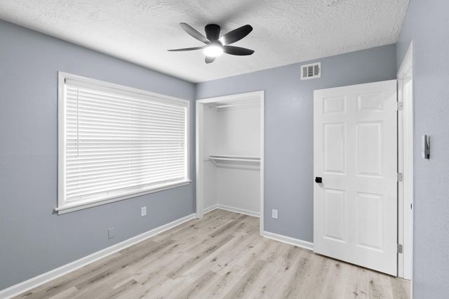 2131 Counter Point Drive, Houston, TX 77055