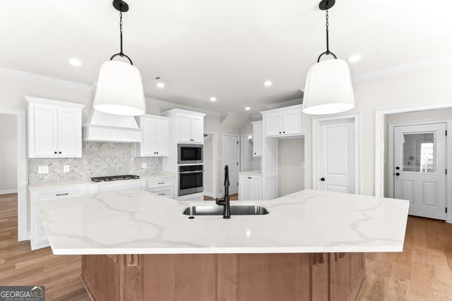 119 Pridgen Pass, Perry, GA 31069