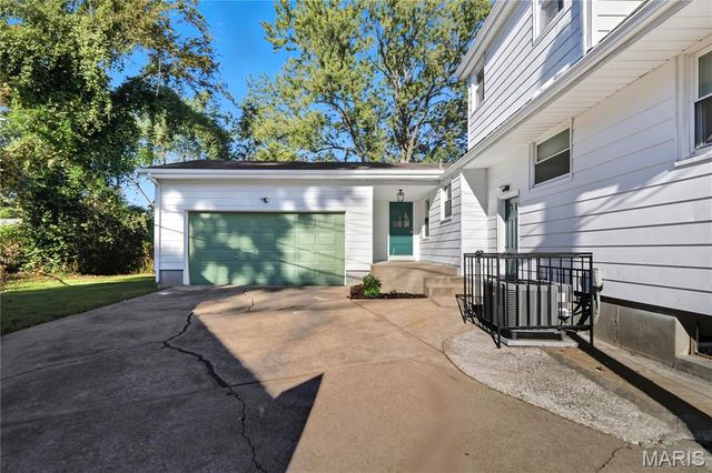 912 Burgos Street, Spanish Lake, MO 63138