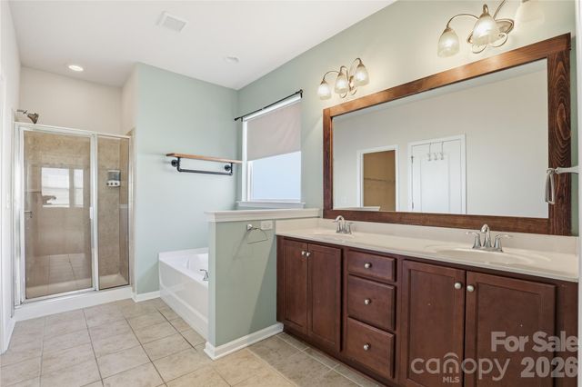 159 E Warfield Drive, Mooresville, NC 28115