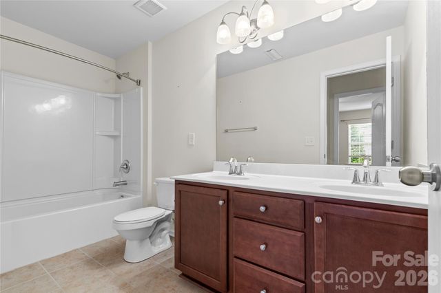 159 E Warfield Drive, Mooresville, NC 28115