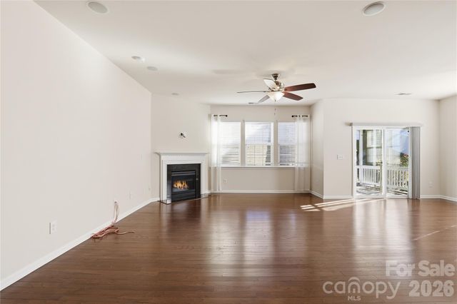 159 E Warfield Drive, Mooresville, NC 28115