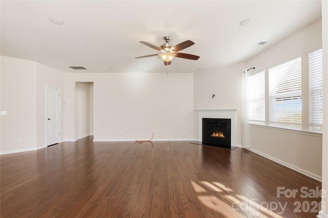 159 E Warfield Drive, Mooresville, NC 28115