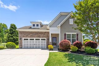 159 E Warfield Drive, Mooresville, NC 28115