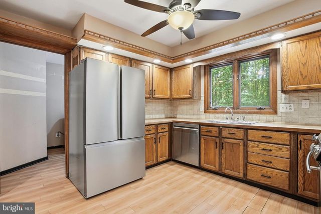 3 UPPER BANK DR, Chadds Ford, PA 19317