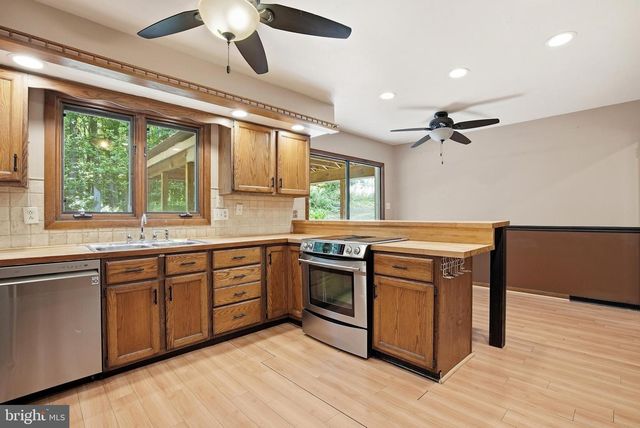 3 UPPER BANK DR, Chadds Ford, PA 19317