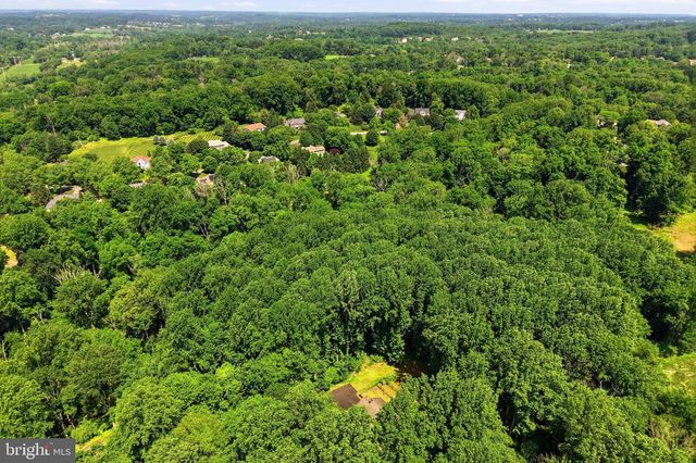 3 UPPER BANK DR, Chadds Ford, PA 19317