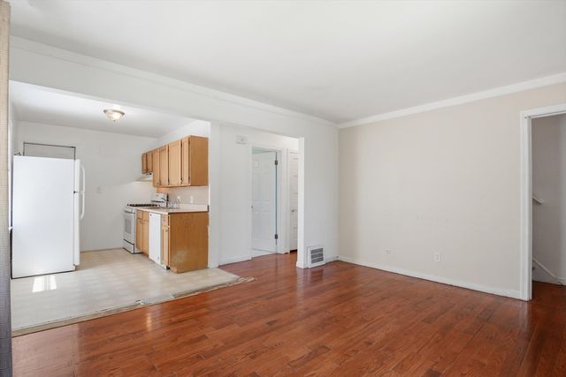 3432 Woodside Street, Dearborn, MI 48124