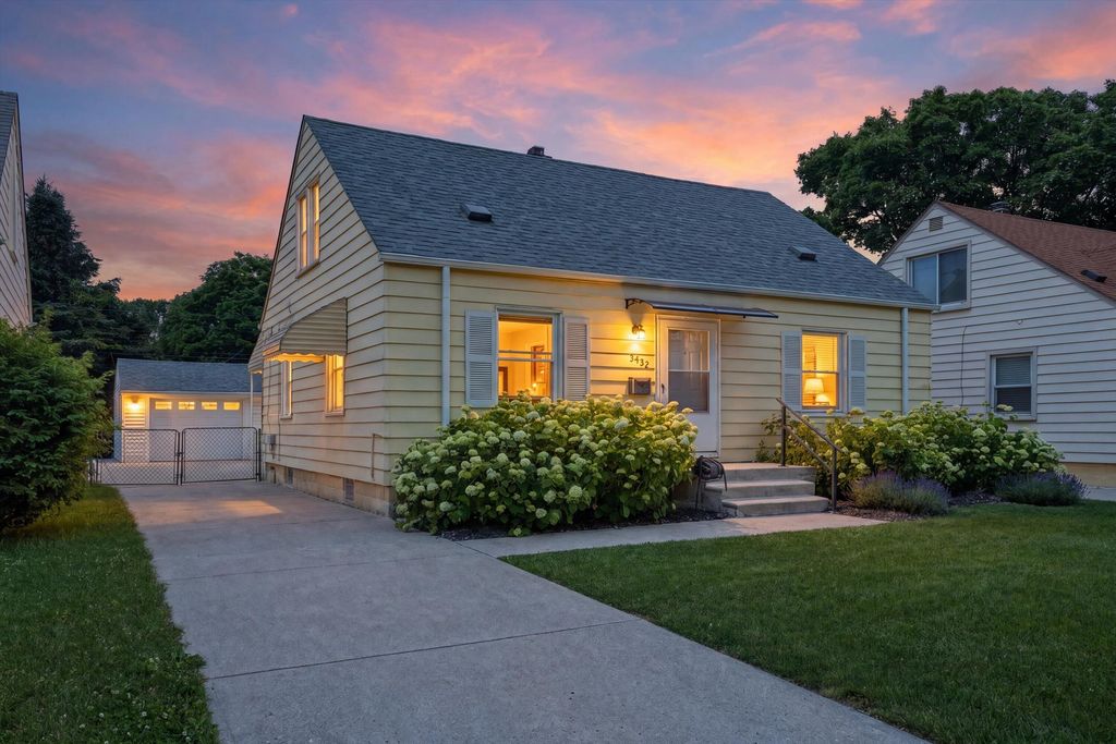3432 Woodside Street, Dearborn, MI 48124