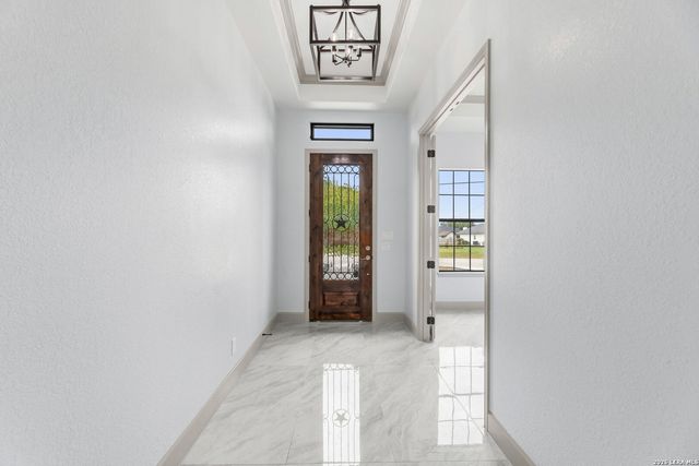 8220 Alton Blvd, Selma, TX 78154