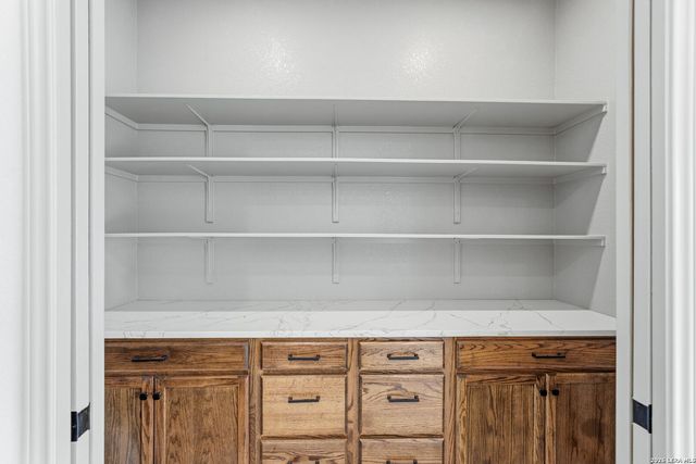8220 Alton Blvd, Selma, TX 78154