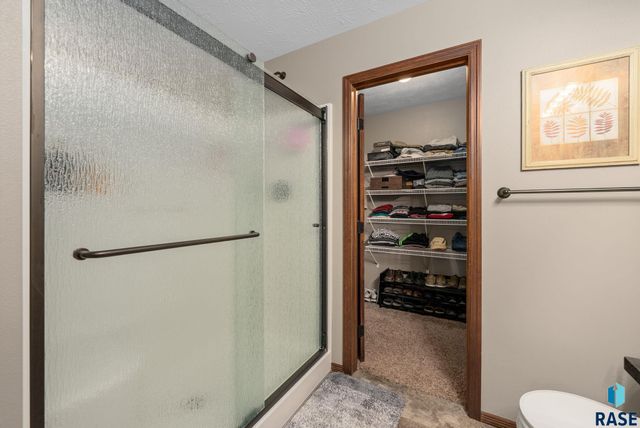 4308 S Vista Park Ave Avenue, Sioux Falls, SD 57106