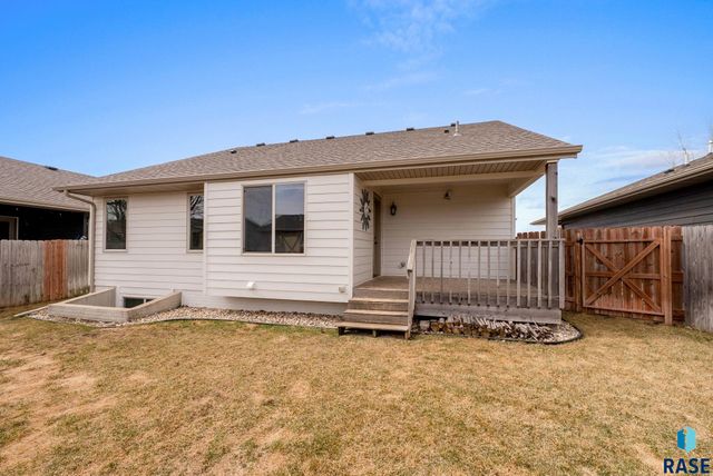 4308 S Vista Park Ave Avenue, Sioux Falls, SD 57106