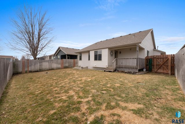 4308 S Vista Park Ave Avenue, Sioux Falls, SD 57106