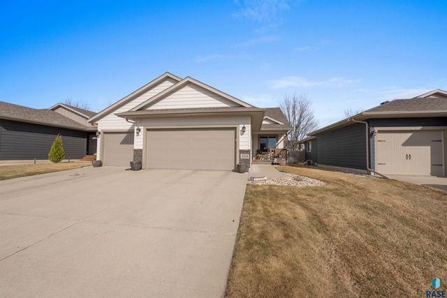 4308 S Vista Park Ave Avenue, Sioux Falls, SD 57106