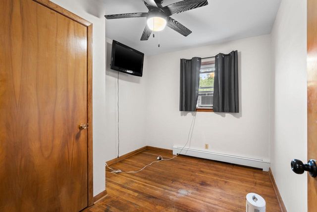 14 Arcade Glen Road, Ripon, WI 54971