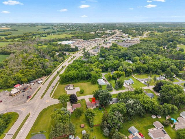 14 Arcade Glen Road, Ripon, WI 54971