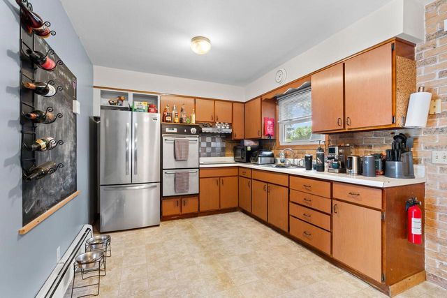 14 Arcade Glen Road, Ripon, WI 54971