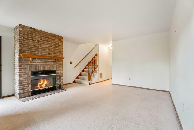 854 Jordan Circle, Schererville, IN 46375