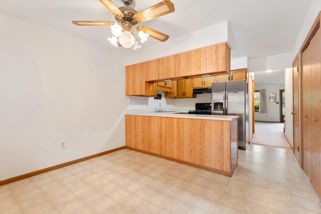 854 Jordan Circle, Schererville, IN 46375