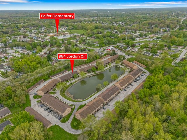 854 Jordan Circle, Schererville, IN 46375