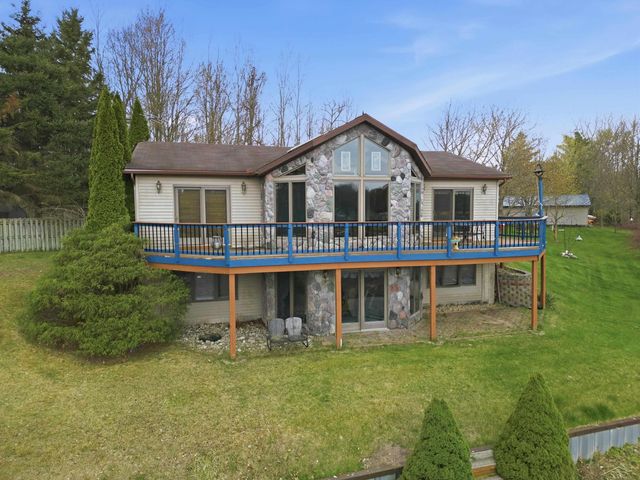 880 Sutherly Drive, Beaverton, MI 48612